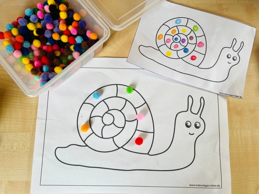 Schnecken auf Papier